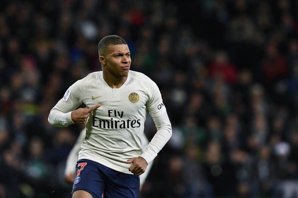 为啥大家都在谈论《伊莎白》｜天府新视界